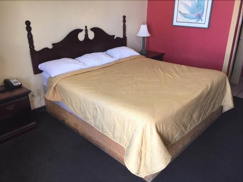De Leon Inn image