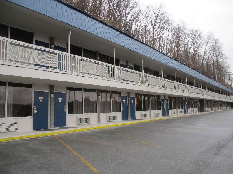 Motel 6 Chilhowie, VA image