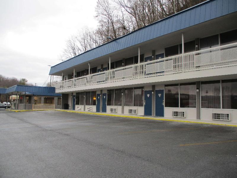 Motel 6 Chilhowie, VA image