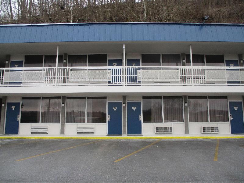 Motel 6 Chilhowie, VA image