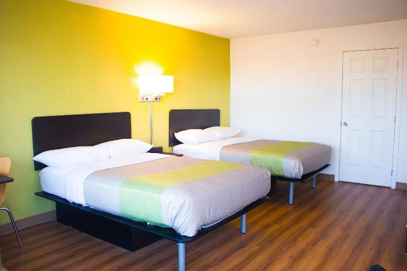 Motel 6 Chilhowie, VA image