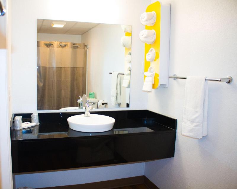 Motel 6 Chilhowie, VA image