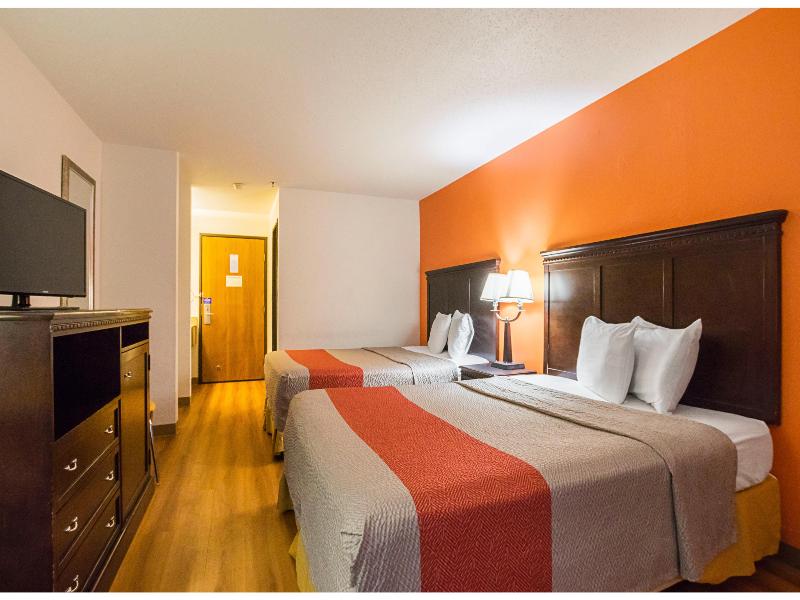 Motel 6 Waterloo, IA -Crossroads Mall -Cedar Falls image