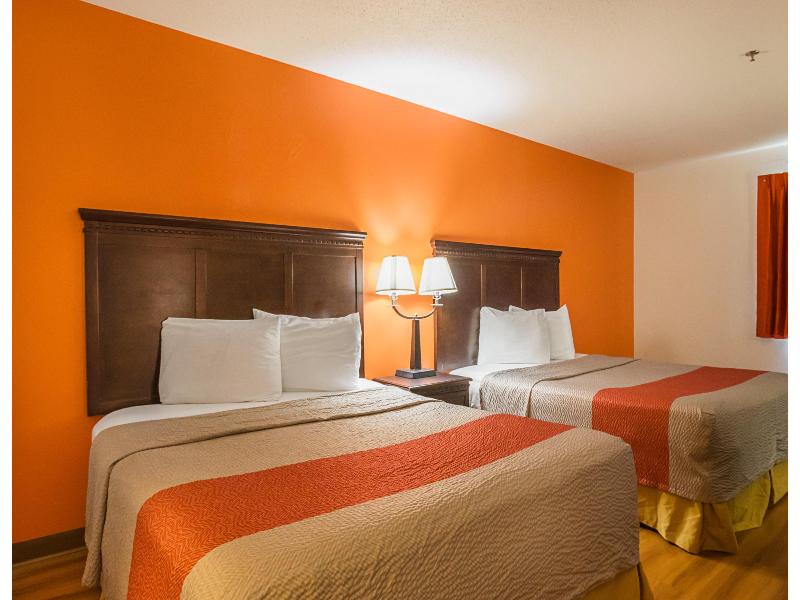 Motel 6 Waterloo, IA -Crossroads Mall -Cedar Falls image
