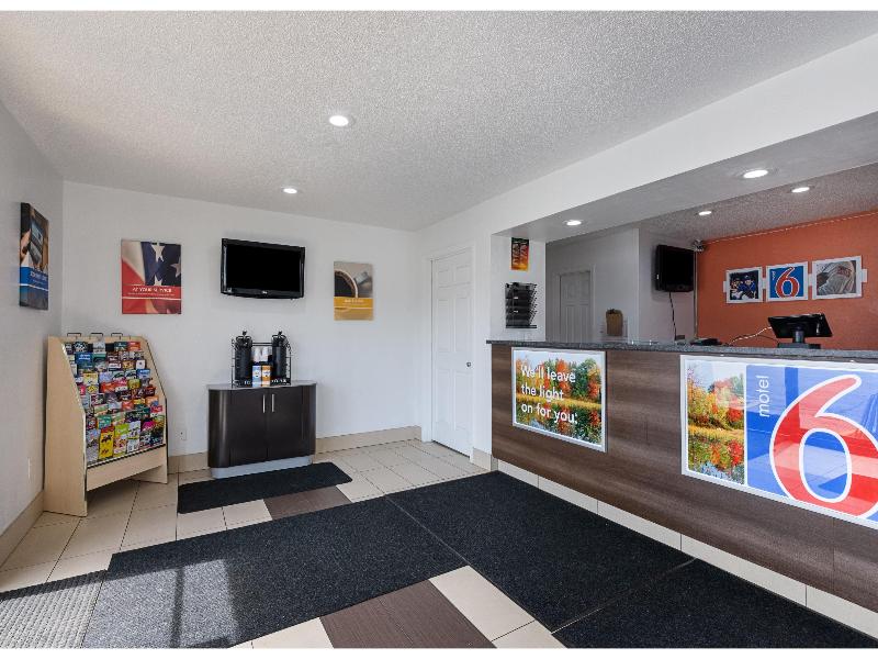 Motel 6 Chattanooga, Tn image