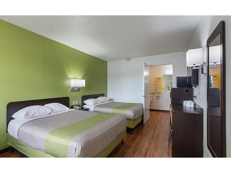 Motel 6 Chattanooga, Tn image