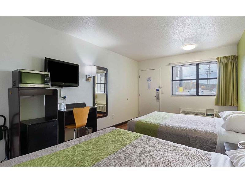 Motel 6 Chattanooga, Tn image