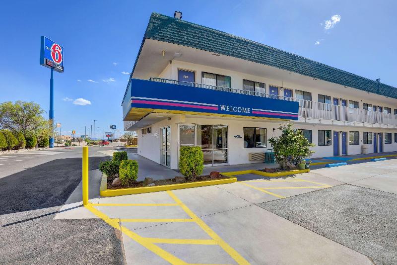 Motel 6 Grants, Nm image