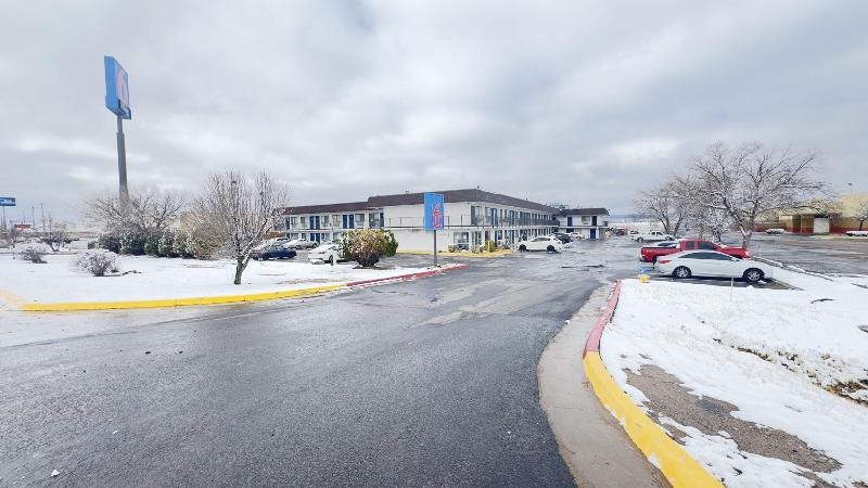 Motel 6 Grants, Nm image