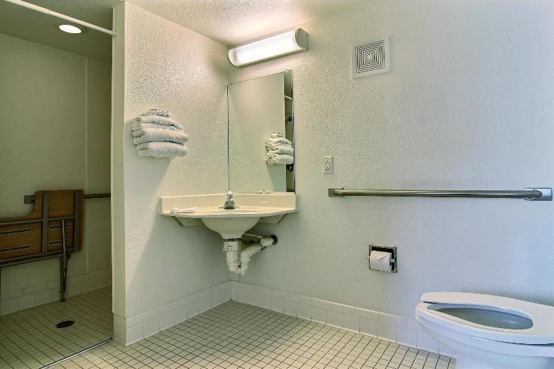 Motel 6 Grants, Nm image