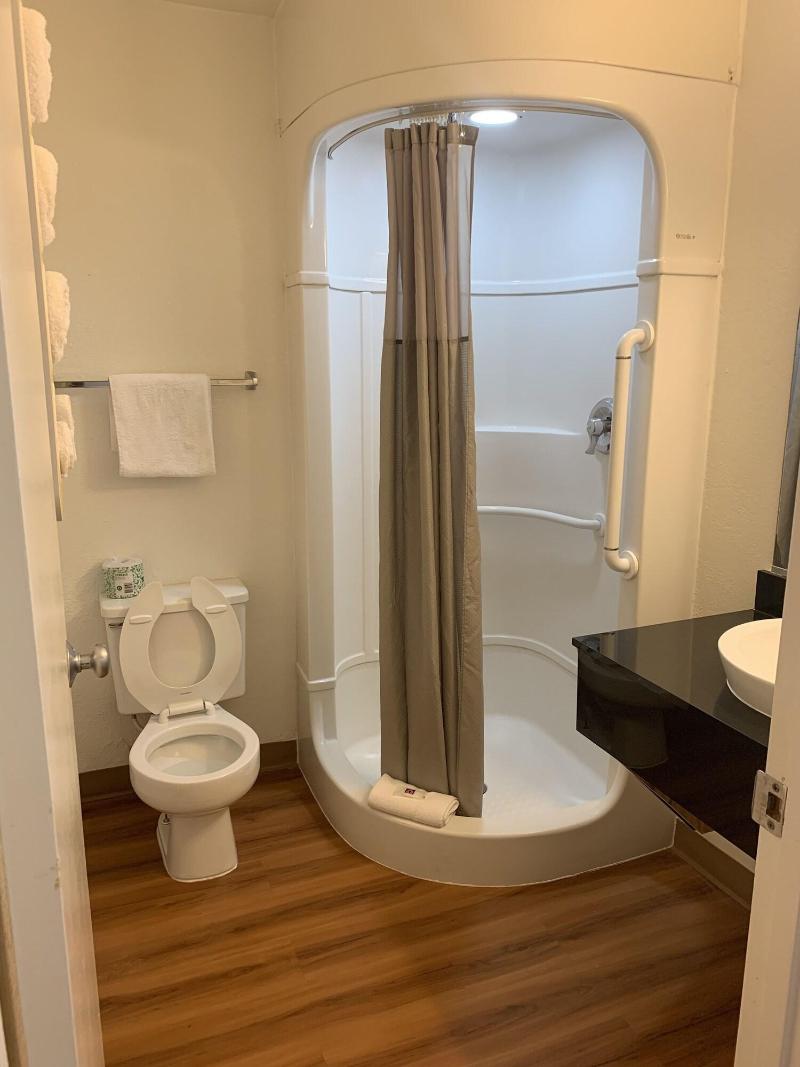 Motel 6 Grants, Nm image