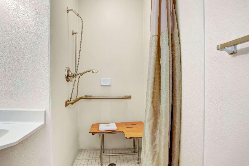 Motel 6 Grants, Nm image