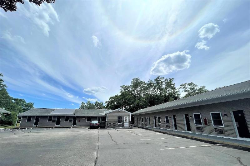 Shangri La Motel image
