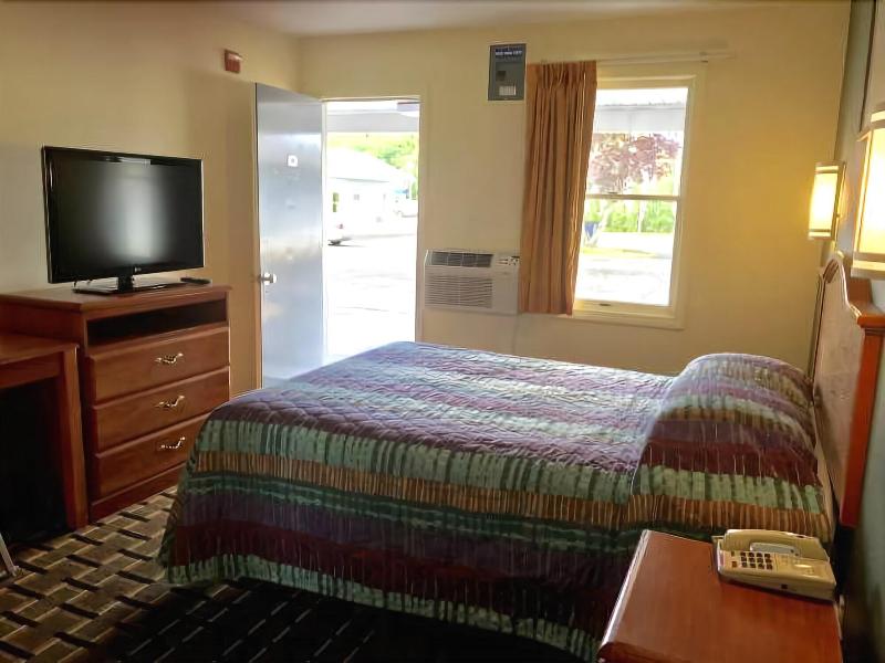 Shangri La Motel image