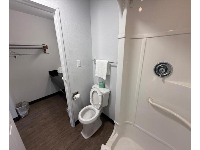 Motel 6 Des Moines, IA - North image