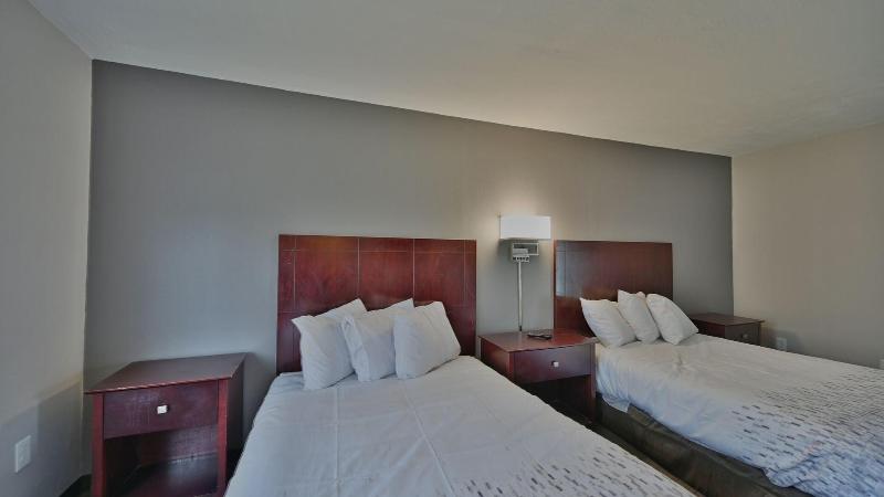 Maplehurst Motel image