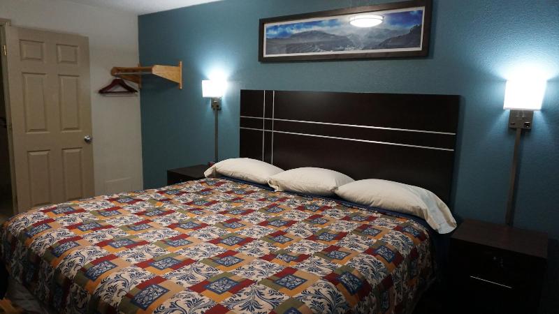 Lodge Inn image