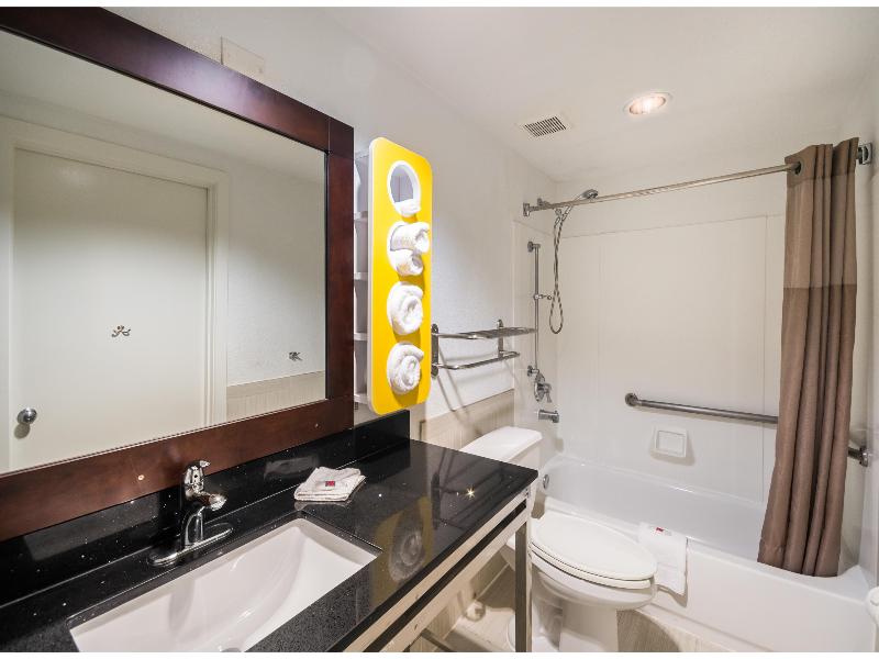 Motel 6 Houston, TX - Brookhollow image
