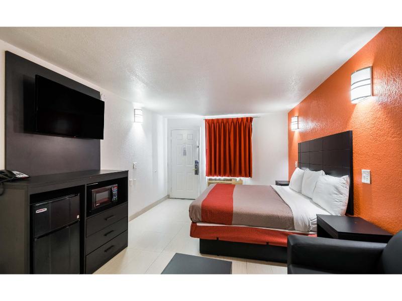 Motel 6 Houston, TX - Brookhollow image