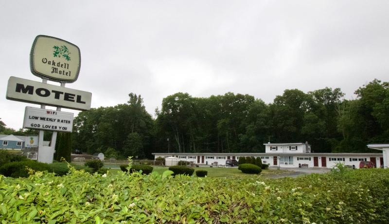 Oakdell Motel image