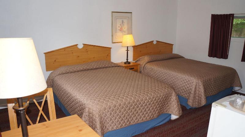 Oakdell Motel image