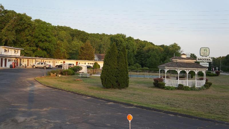 Oakdell Motel image