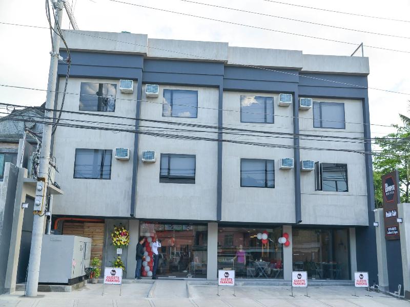 Bhive Hotel