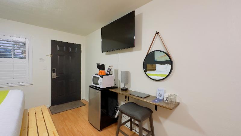 City Center Motel image