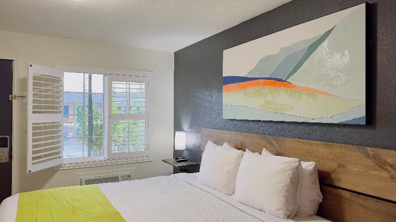 City Center Motel image
