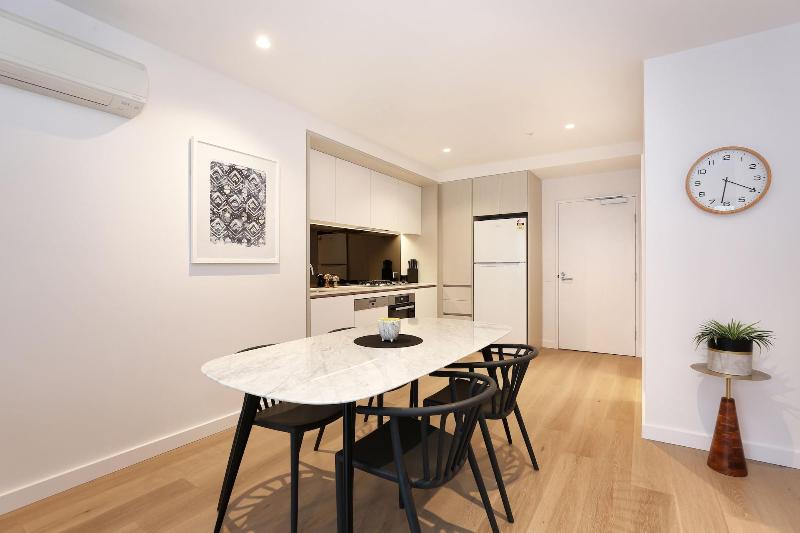 Orange Stay At Melbourne Quarter image