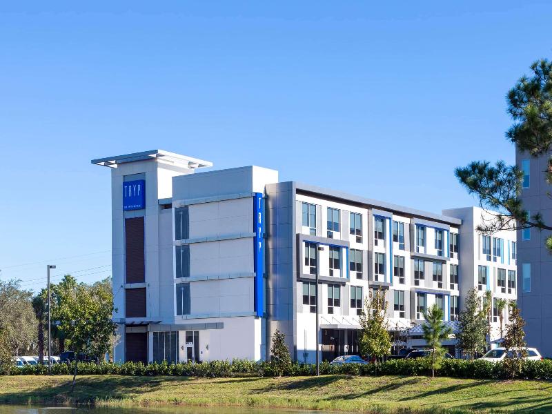 TRYP by Wyndham Orlando image