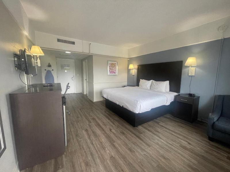 Motel 6 Norfolk, Va – East Little Creek image