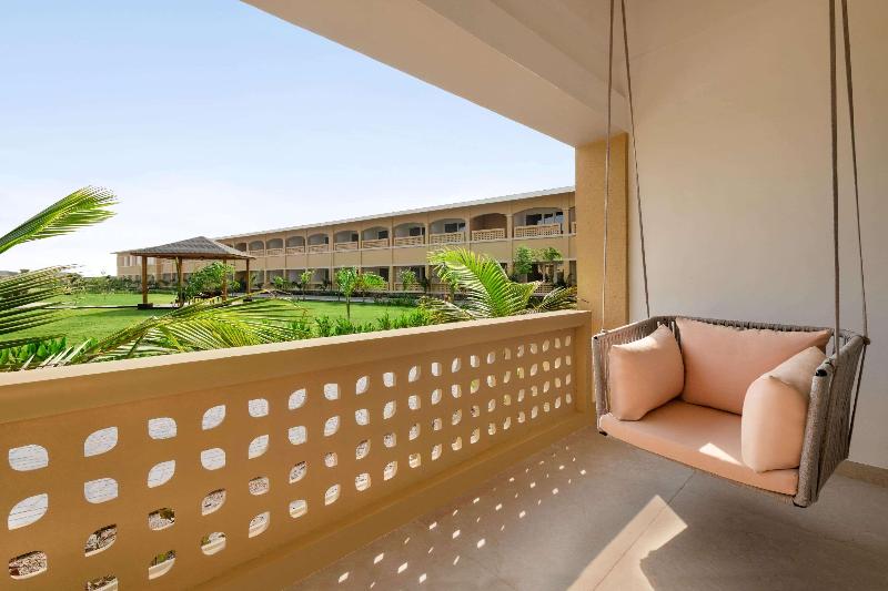 Hawthorn Suites By Wyndham Dwarka image