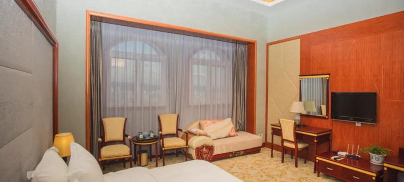Shenzhou Hotel 5