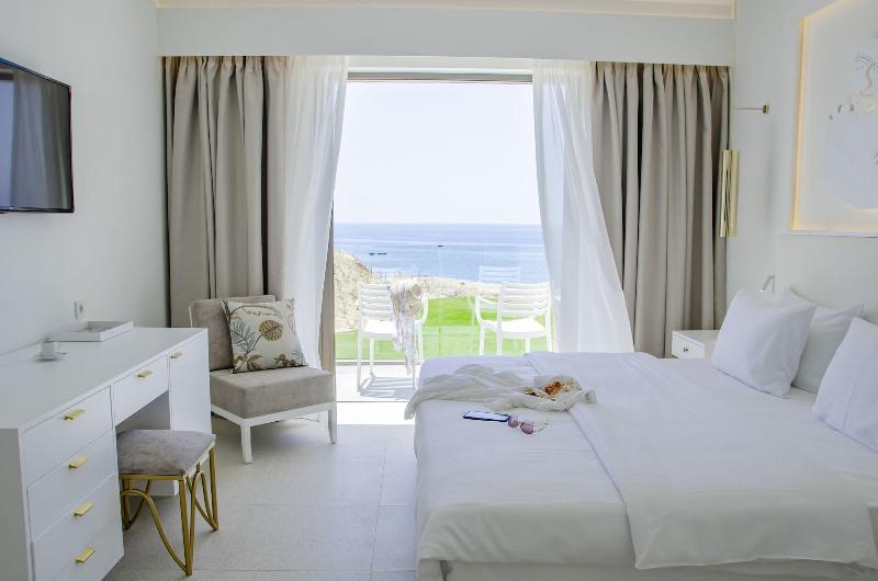 Robinson Ierapetra image