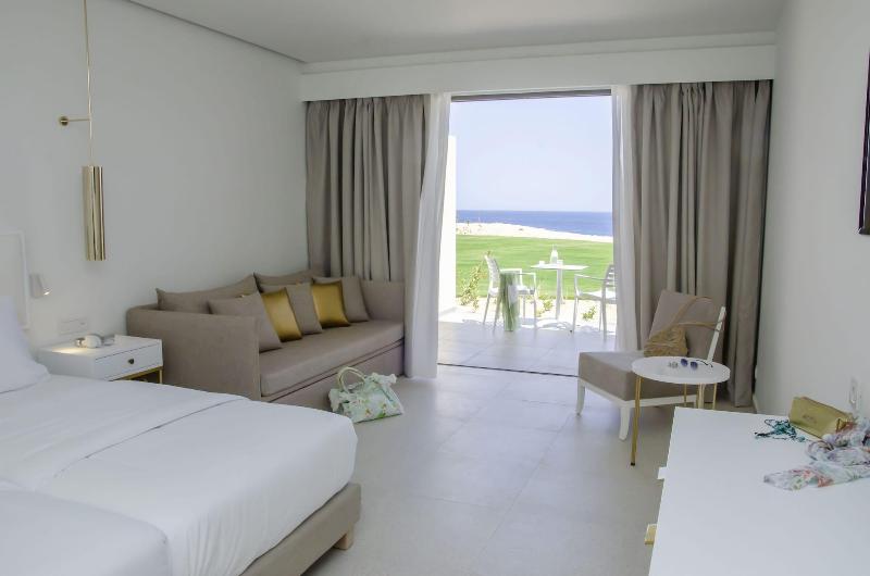 Robinson Ierapetra image