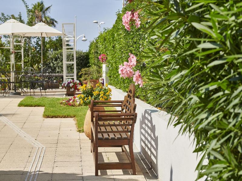 Vacances Bleues Residence Le Mediterranee image
