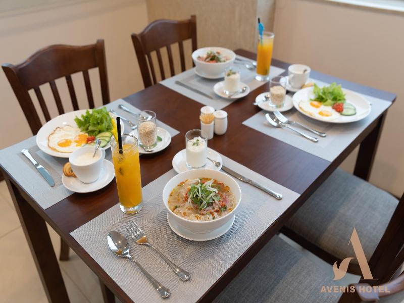 Avenis Hotel image