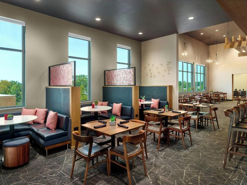 Hotel Spice & Sky Atlanta Perimeter image