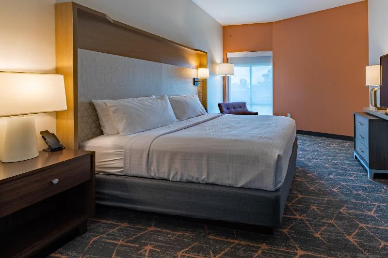 Hotel Spice & Sky Atlanta Perimeter image