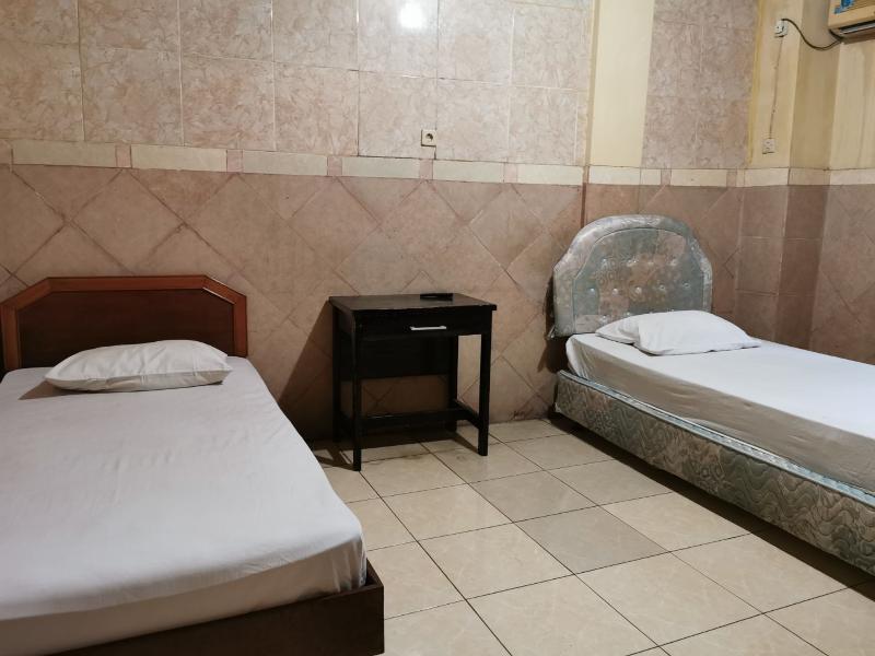 90985 Hotel Alhakim Syariah image