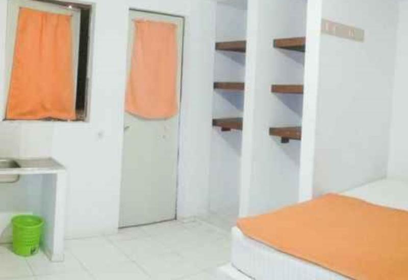 Bed room