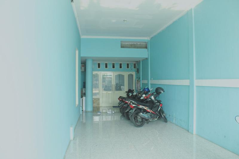 Guesthouse Putri Griya Fikarda by ZUZU