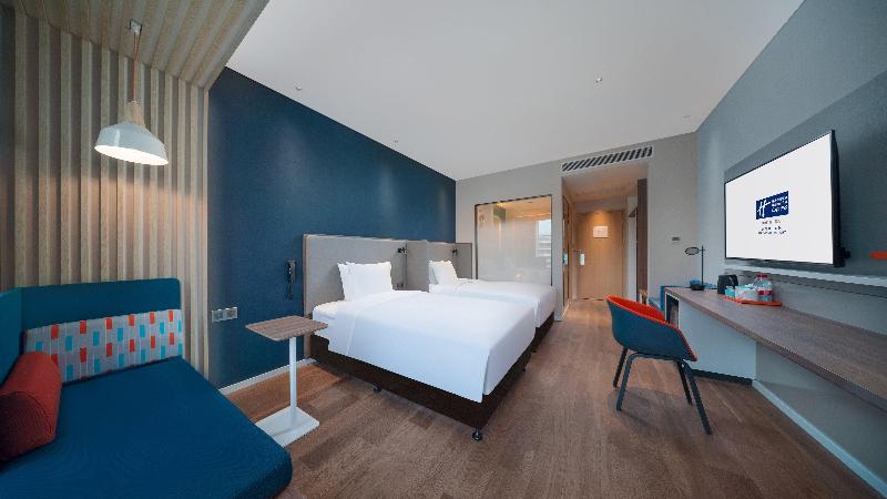 Holiday Inn Express Beijing Yizhuang Tongminghu image