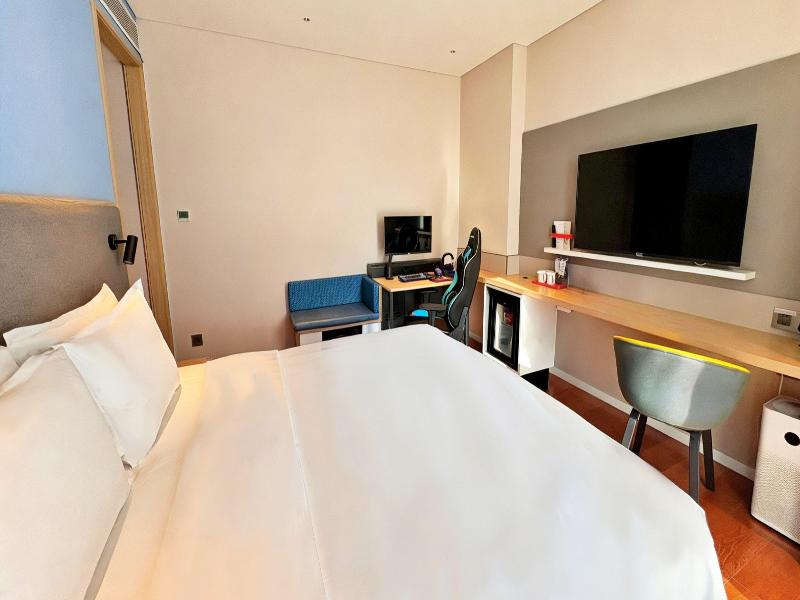 Holiday Inn Express Beijing Yizhuang Tongminghu image