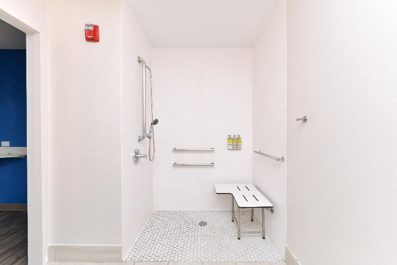 Holiday Inn Express Orlando - South Park image