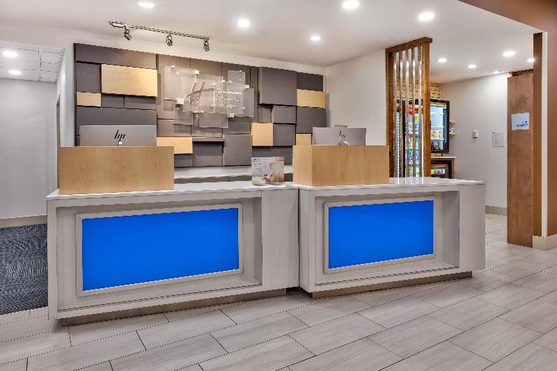 Holiday Inn Express & Suites Milan – Sandusky Area image