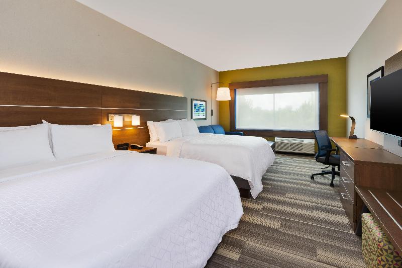 Holiday Inn Express & Suites Milan – Sandusky Area image