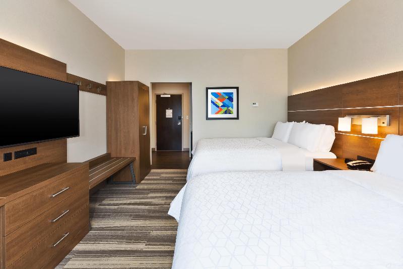 Holiday Inn Express & Suites Milan – Sandusky Area image