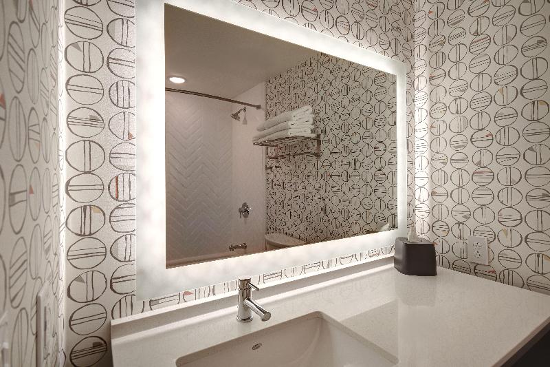 Holiday Inn Erie photo 24